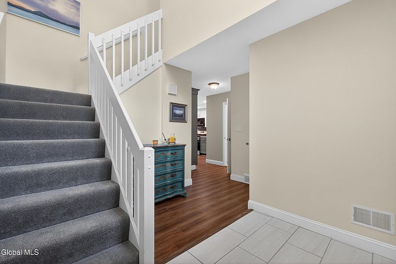 4th image of 516 Elk Circle