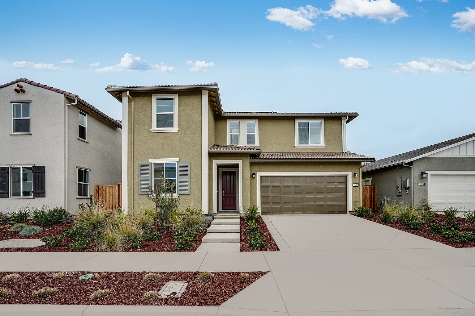 2657 Dashwood St photo 1