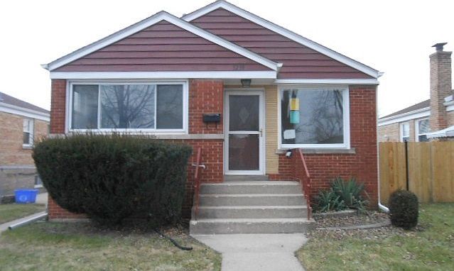 1st image of 3238 Sarah St