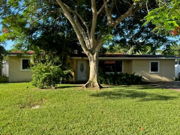2624 NE 8th Ct, Pompano Beach, FL 33062