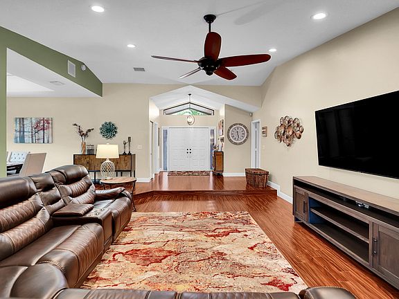5th image of 8670 NW 56th Street