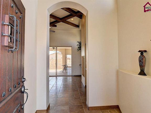 3rd image of 3628 Santa Cecilia Ave