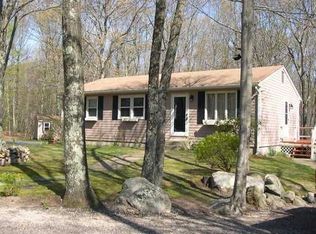 760 Whaley Hollow Rd, Coventry, RI 02816