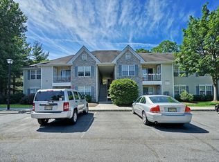 424 Wedgewood Cir #4, Belford, NJ 07718