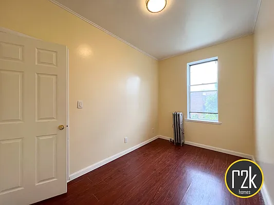 Rented by Realty 2000 Corp | media 42