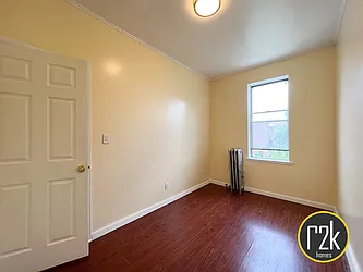 Rented by Realty 2000 Corp