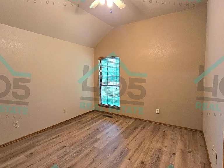 9904 Fox Fair Holw — Photo 23
