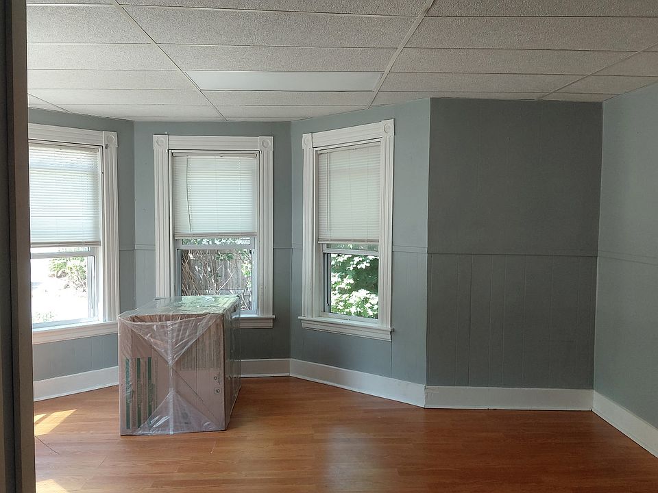 2nd image of 266 Pleasant St #1