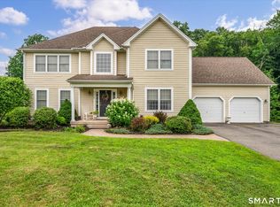 208 Debbie Dr, Meriden, CT 06451