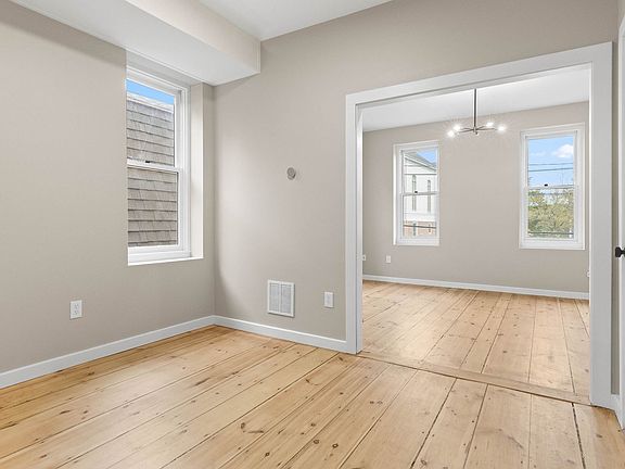 5th image of 16-24 Market St #22-2