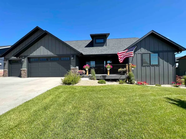 7998 Brooks Loop, Spearfish, SD 57783