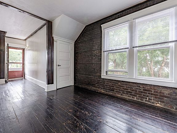 4th image of 1891 W 48th St