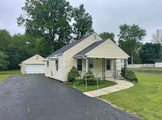 2559 Claridon Rd, Columbus, OH 43231