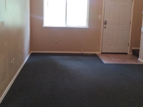 4th image of 2208 10th Ave APT B