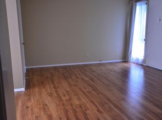 10940 Hesby St APT 8, North Hollywood, CA 91601
