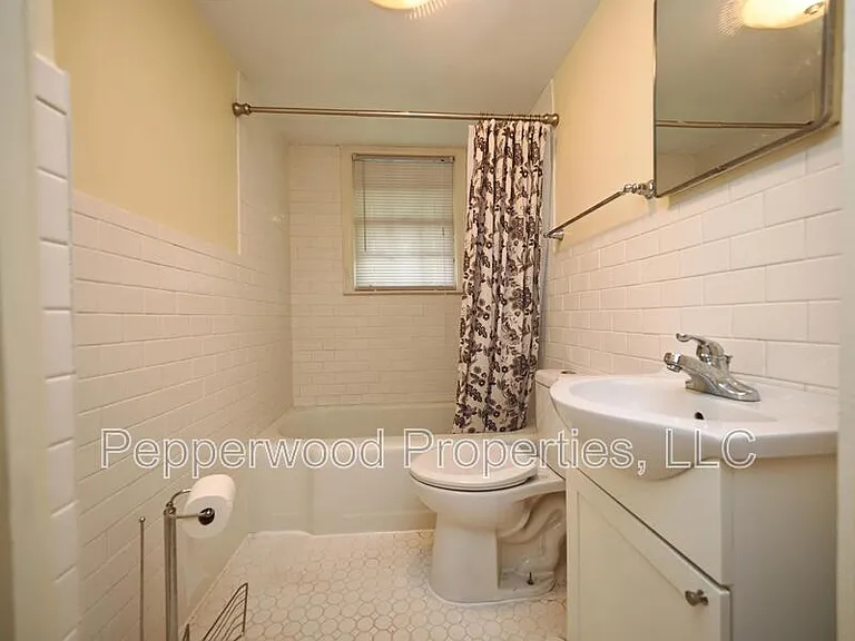 334 S Hampton Ave #1 — Photo 6