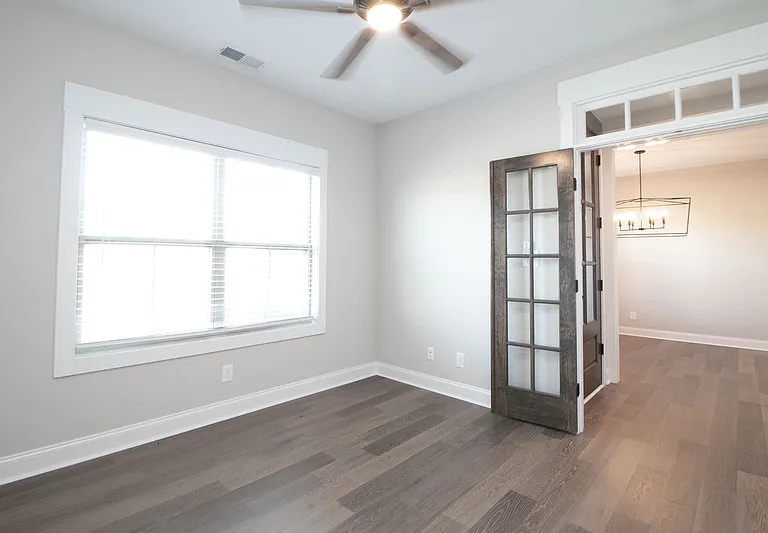 1441 Hereford Blvd — Photo 2