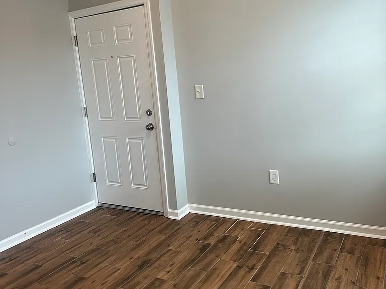 601 Magnolia Ave #5 — Photo 3