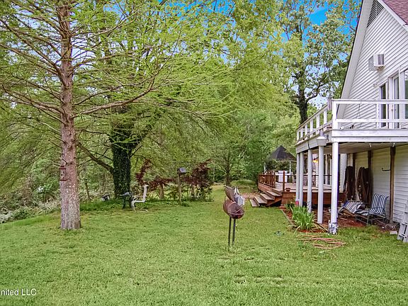 4th image of 205 David Sherman Rd
