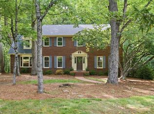 620 Timberview Dr, Kernersville, NC 27284