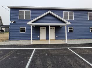 8 Juniper Ln, Levant, ME 04456