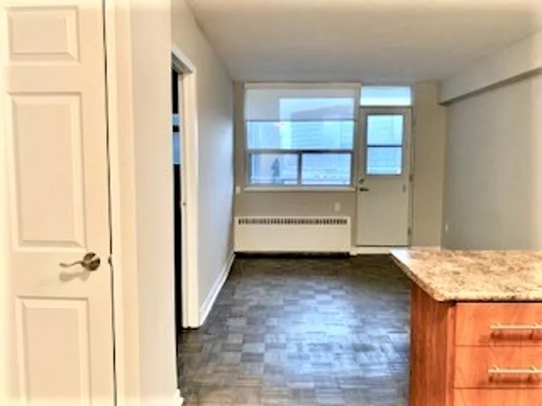 230 Oak St — Photo 26
