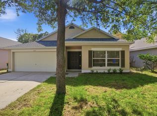1212 Longville Cir, Tavares, FL 32778