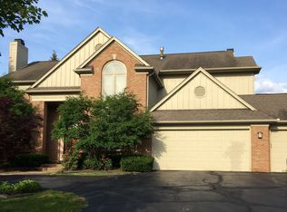 5138 Village Commons Dr, West Bloomfield, MI 48322