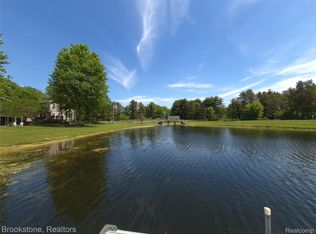 5910 Spring Valley Ln, Dryden, MI 48428
