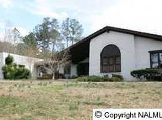 4890 S Rainbow Dr, Rainbow City, AL 35906