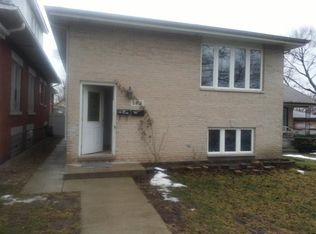 5418 S 74th Ave, Summit, IL 60501