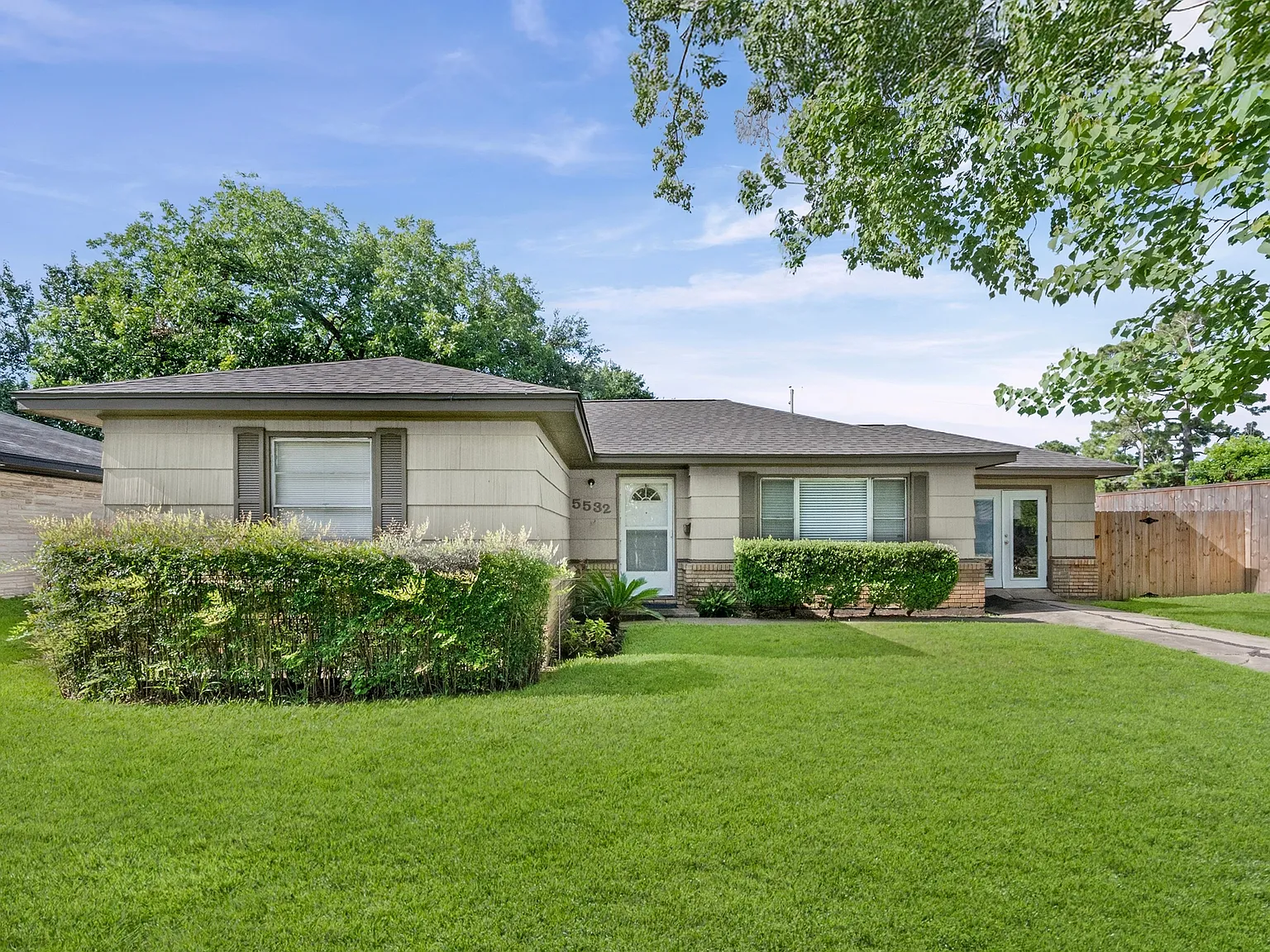 4 bed, 1.5 bath, 1433 sqft, $1,550 — Photo 4