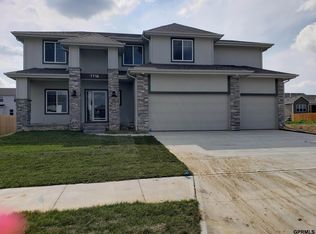 7716 S 199th St, Gretna, NE 68028