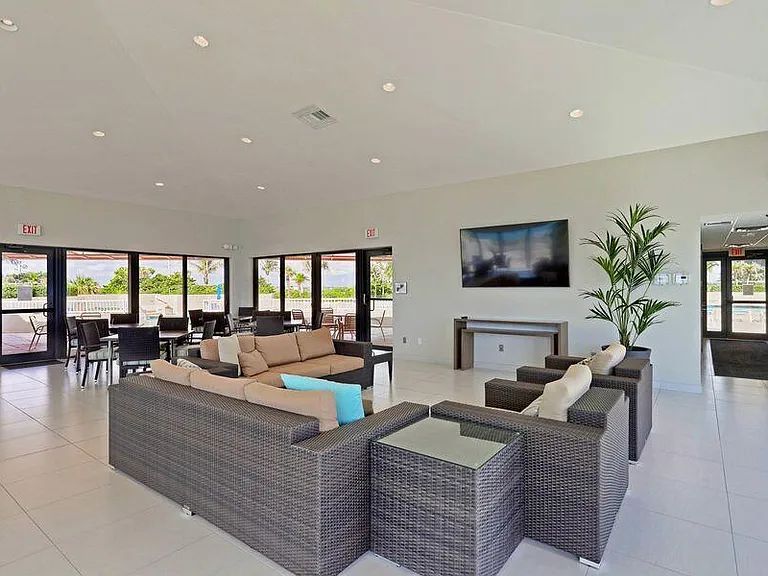 5550 N Ocean Dr #3C — Photo 49