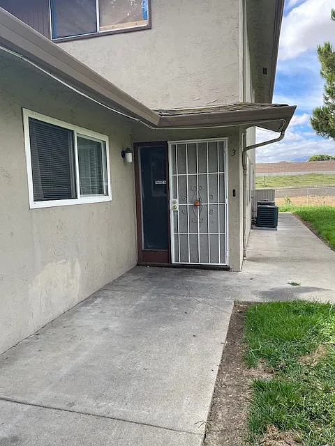 2408 Peppertree Ct #3