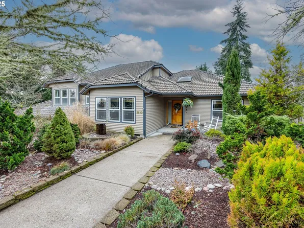 1710 White Oak Dr, Eugene, OR 97405