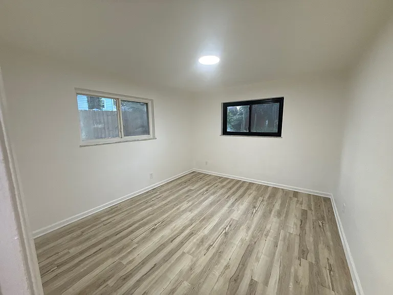 3912 Kirkup Ave #4 — Photo 5