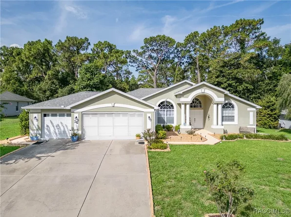 16 Plum Ct, Homosassa, FL 34446