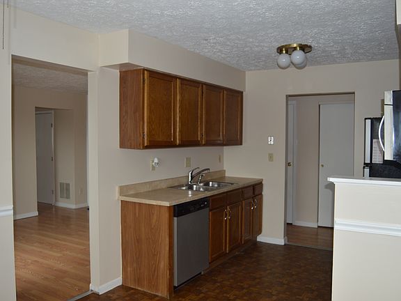 5th image of 5087 Tri County View Dr #5087