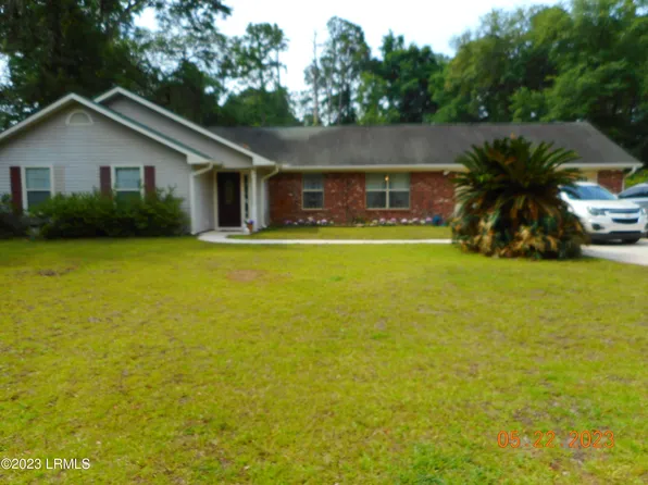 37 James F Byrnes St, Beaufort, SC 29907