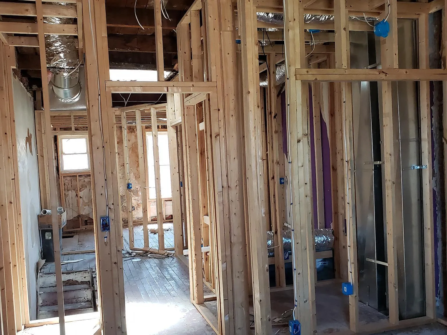 3 bed, $2,000 — Photo 2