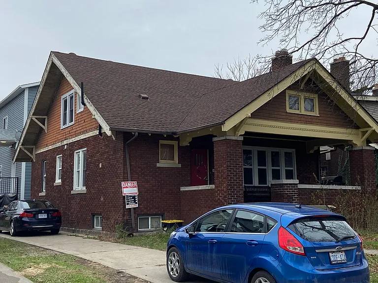 385 Askin Ave #A — Photo 1