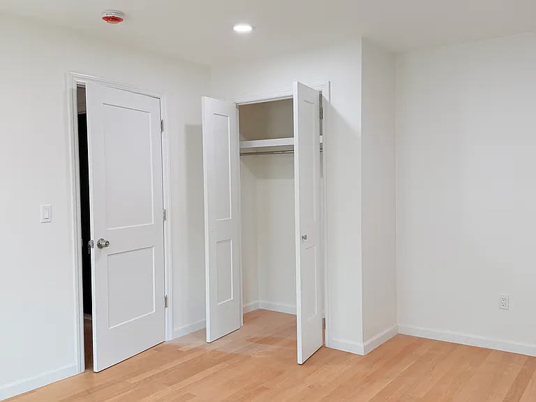 183 Greenpoint Ave #2 — Photo 10