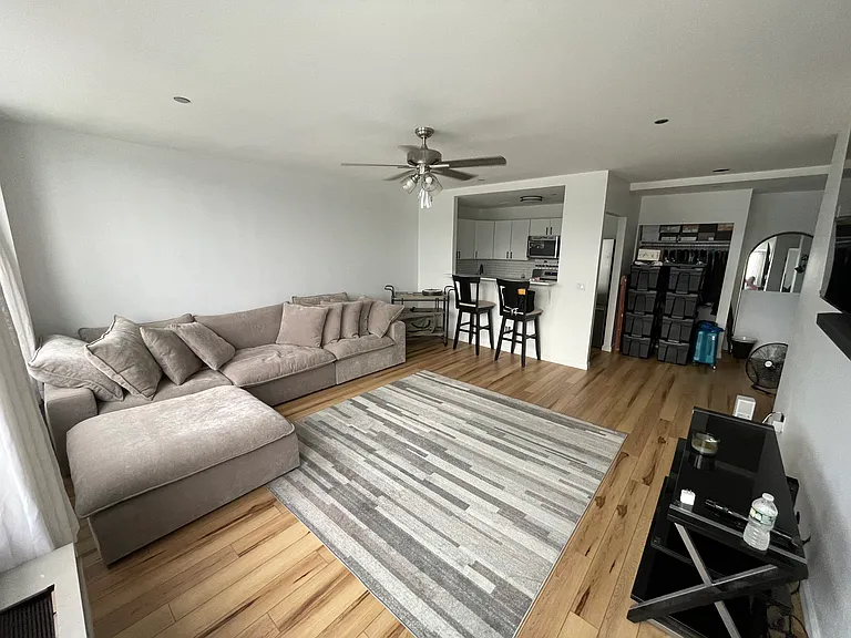 23 Water Grant St #8C — Photo 11