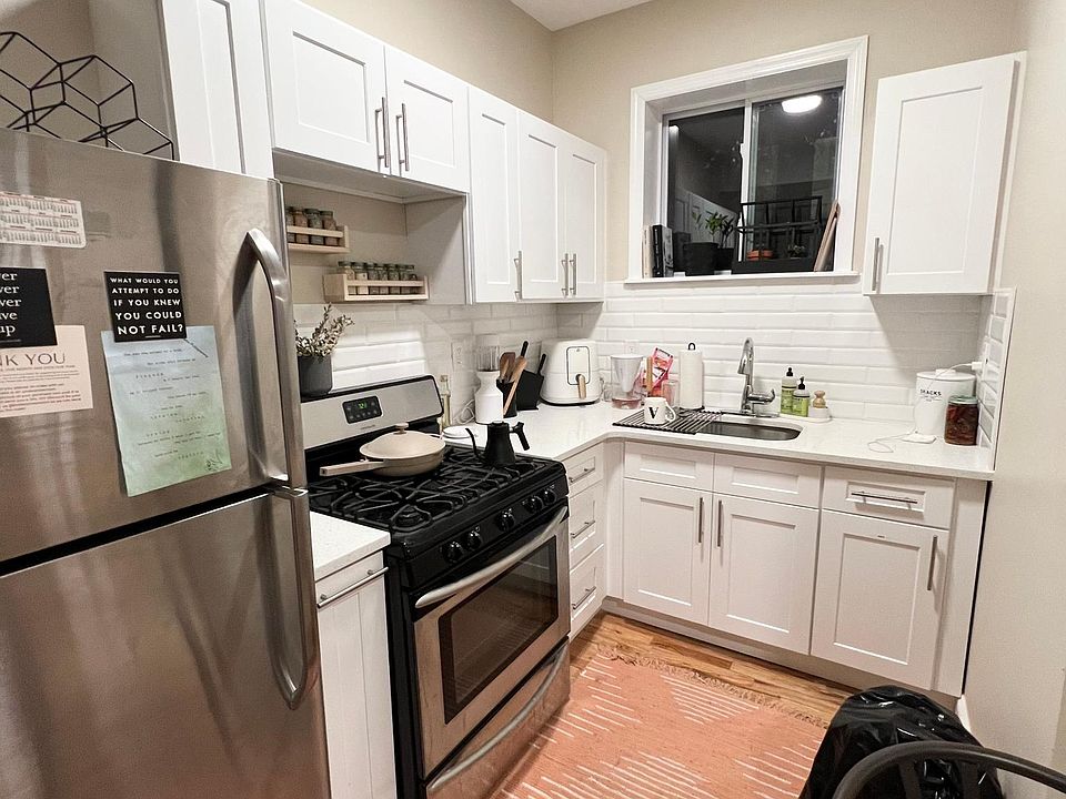 2nd image of 3367 Fenton Ave #2C