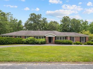 12370 Coppersmith Ct, Saint Louis, MO 63131