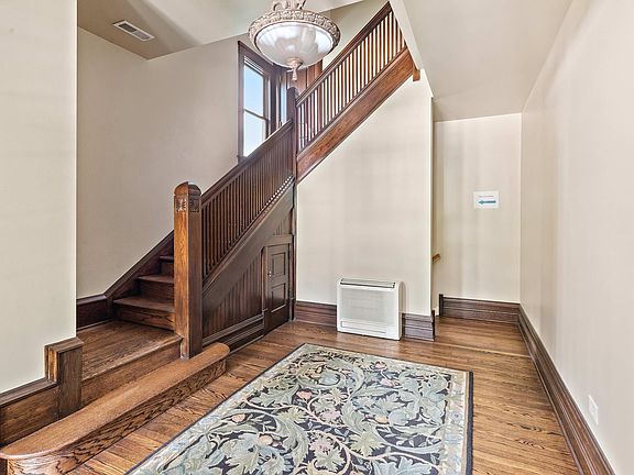 2nd image of 61 6th Ave APT 2