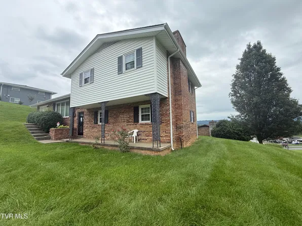 2101 Lucinda Rd, Kingsport, TN 37660