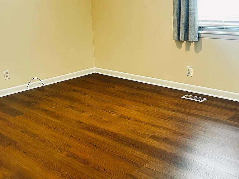 929 Denise Dr — Photo 12