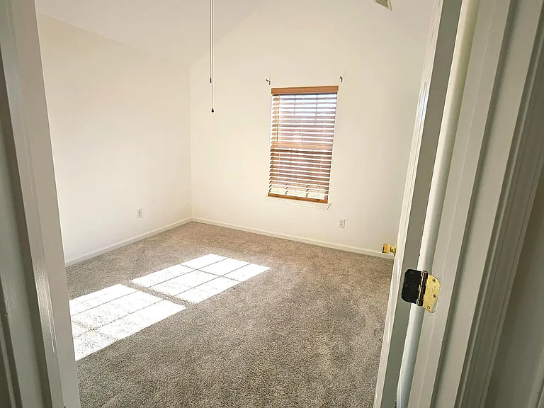 1278 Labrador Ln — Photo 18
